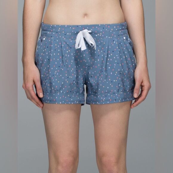 Lululemon Spring Break Away Short, Confetti Cake Multi Size 6 W7C71S - Picture 2 of 15
